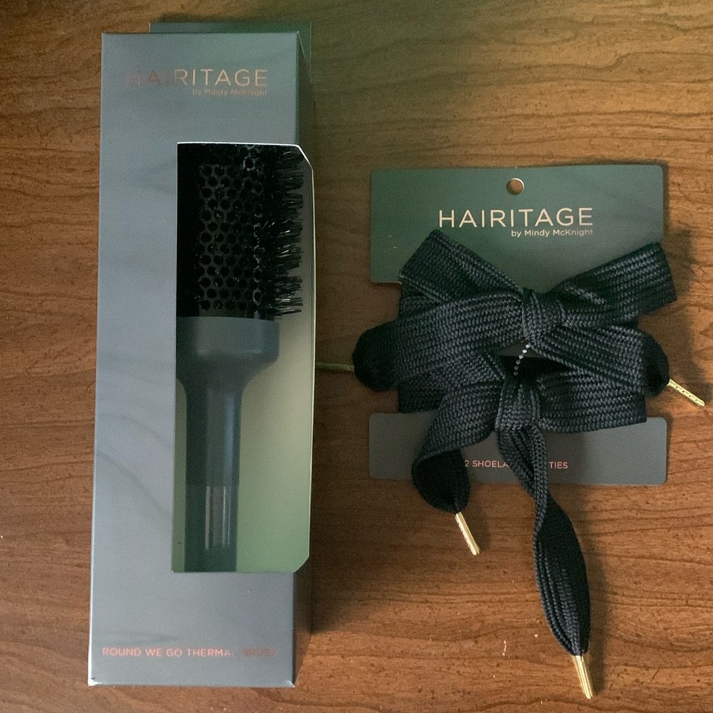 It’s bundle time! NWOT Hairitage by Mindy McKnight Hair Accessory Set